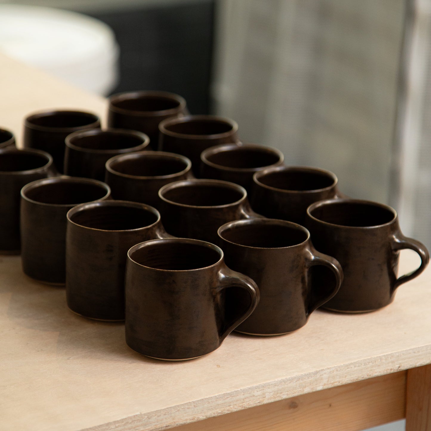 MUG 01
